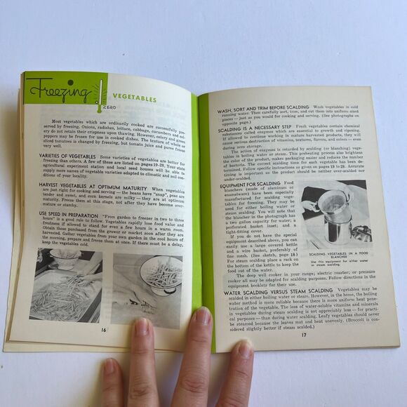 Vintage 1963 Cookbook Freezing Foods at Home Paperback - Picture 7 of 16